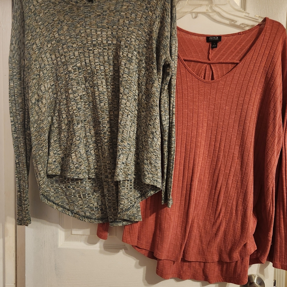a.n.a Textured Knit Sweater in Blue and Cream